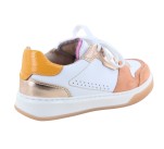 Baskets  Babybotte KATE Blanc / Pêche 